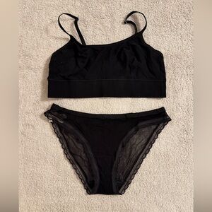 OnGossamer Mesh Bralette M and Panty SM Set